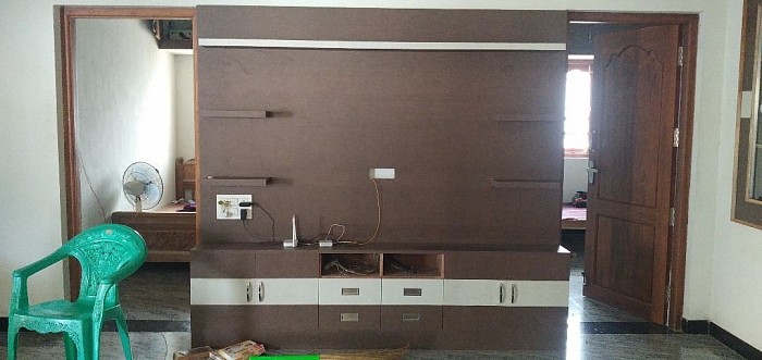 Tv unit