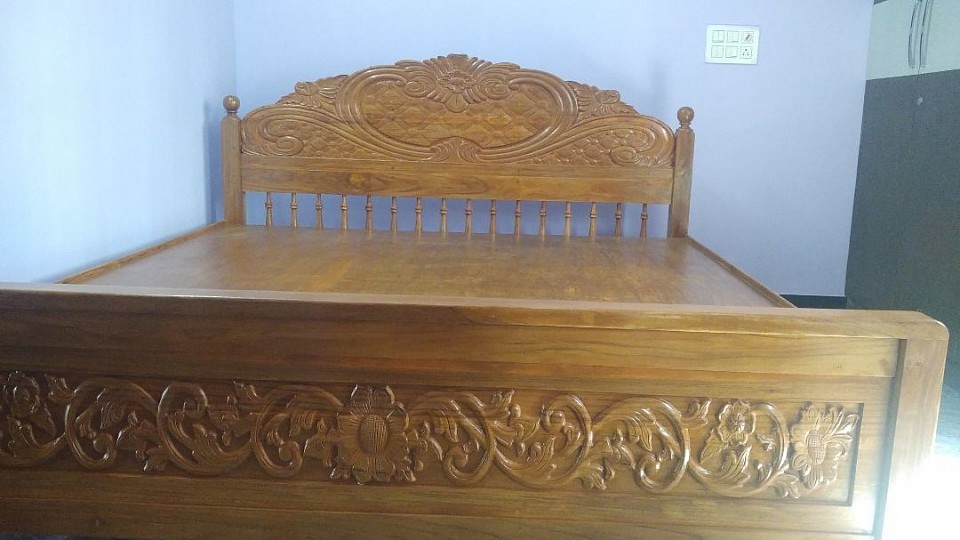 Wooden cot